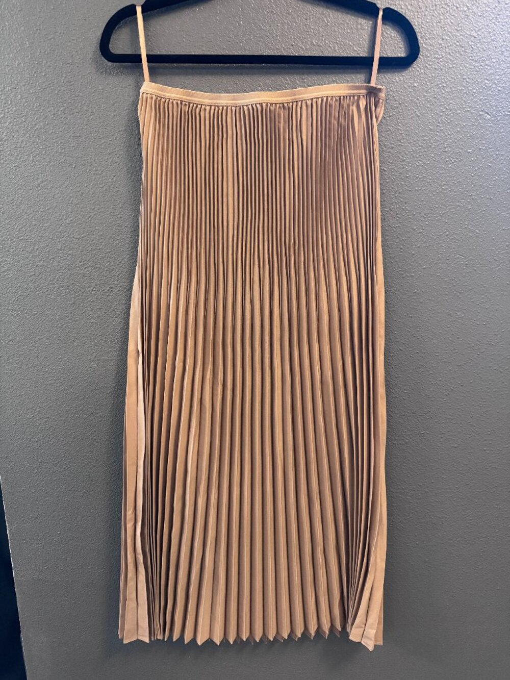 Accordion Pleated Pull-On Midi Skirt (Colorway: Biscuit / Tan - Picture 2 of 2